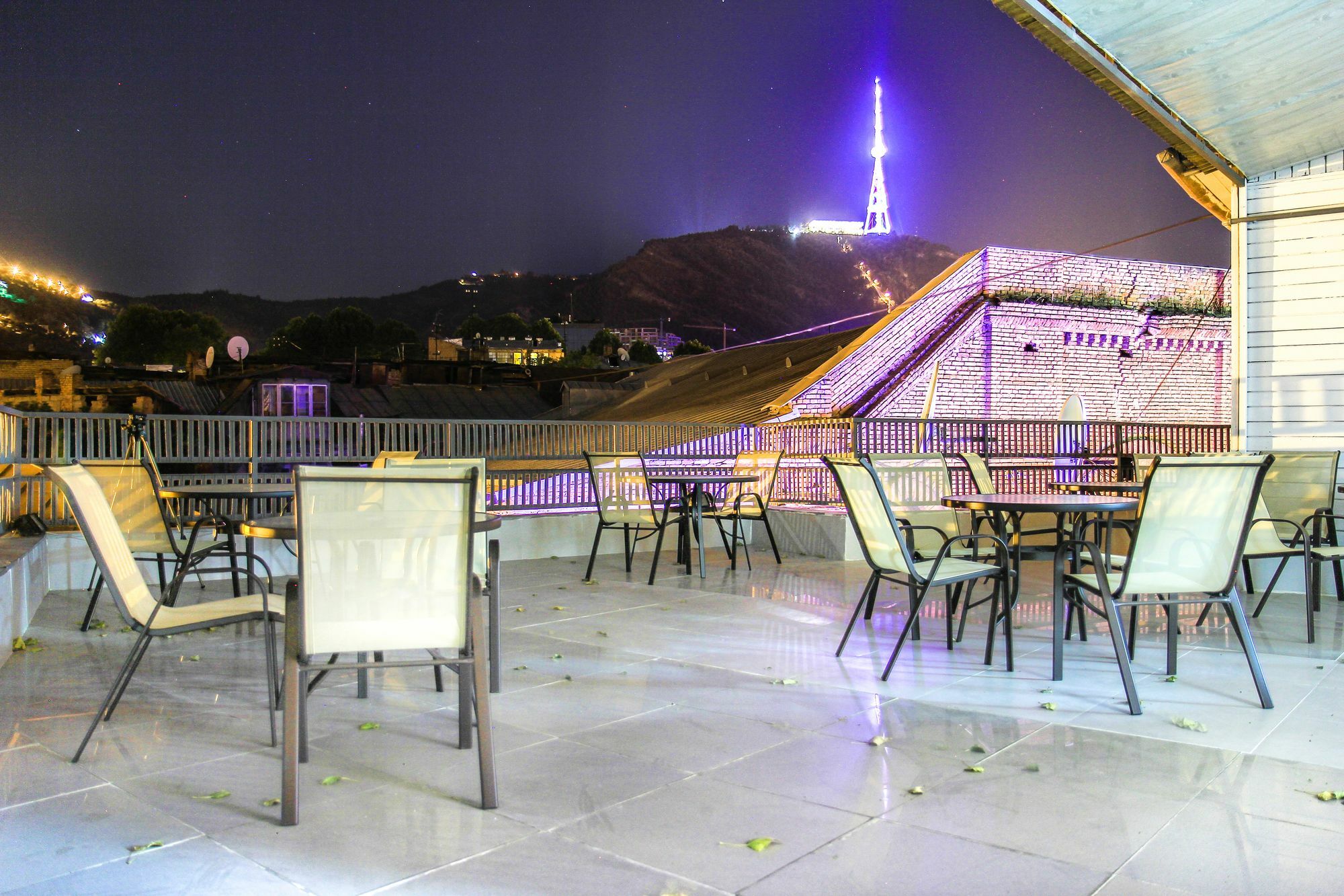 New Palace Shardeni Tbilisi Eksteriør billede